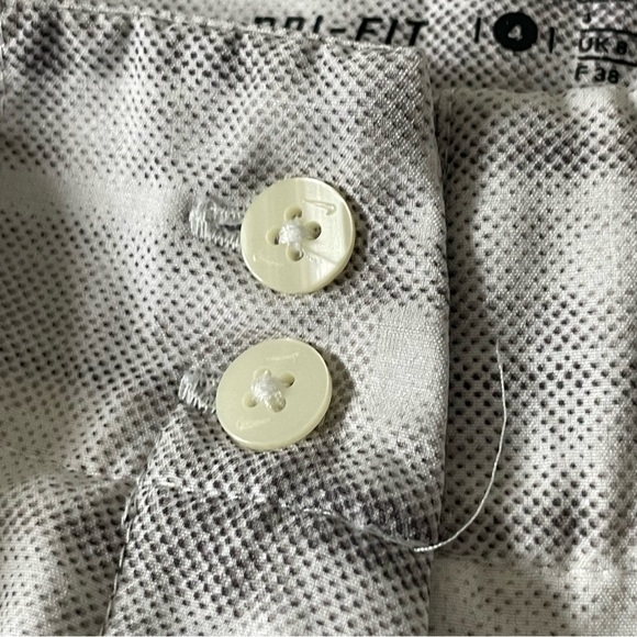 Nike golf shorts white and gray plaid - Picture 5 of 10